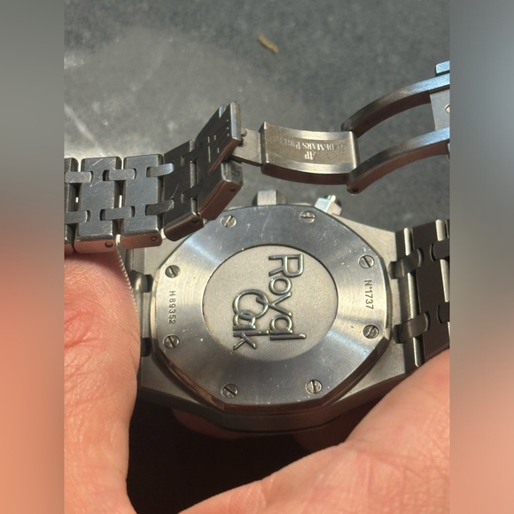 Audemars Piguet-2016-2018 pre-owned Royal Oak 41mm - Picture 4 of 7